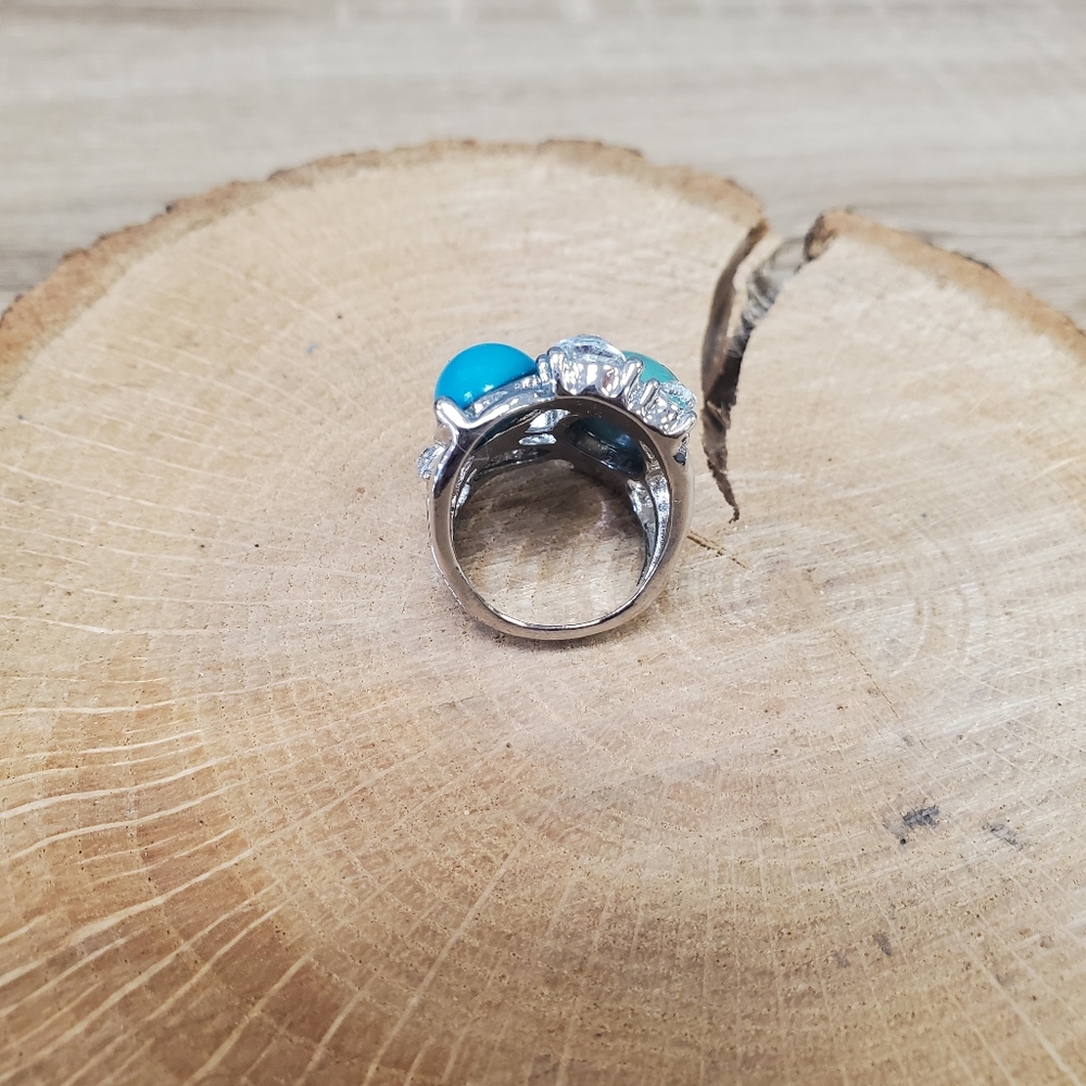 Ring - Picture 3 of 5